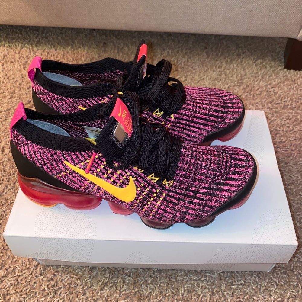 Women’s Air VaporMax Flynit 3